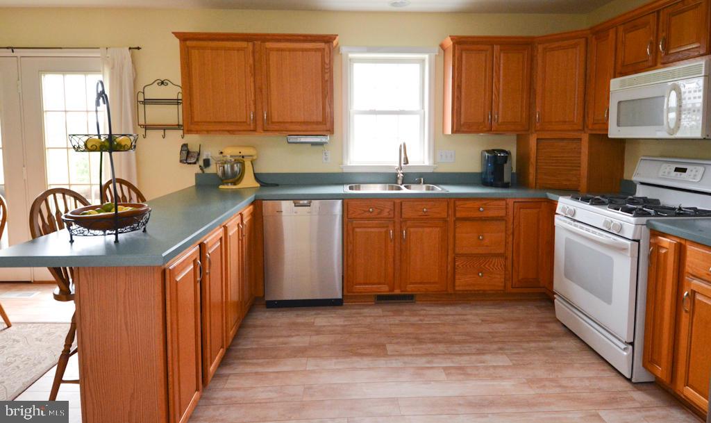 235 Friends Road Nottingham, PA 19362 - Photo 9 of 33