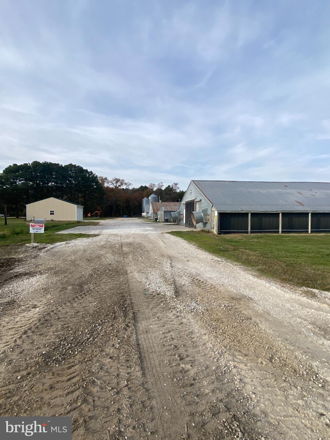 27160 Cash Corner Road Crisfield, MD 21817 - Photo 4 of 62 a view of house with outdoor space and parking