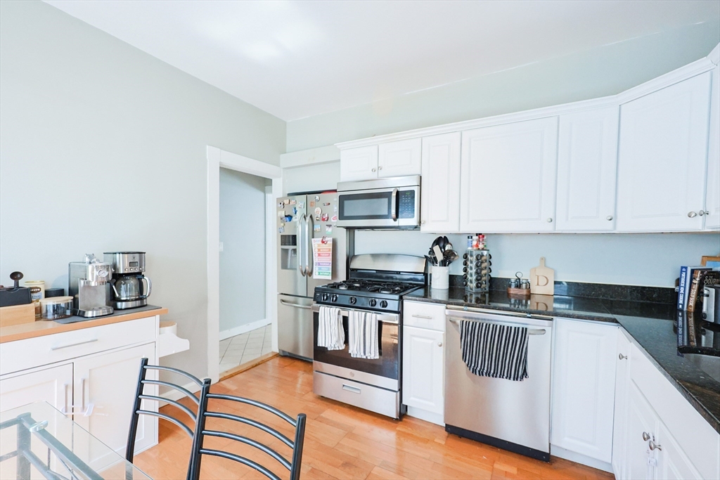 35 Allen Avenue Lynn, MA 01902 - Photo 13 of 31