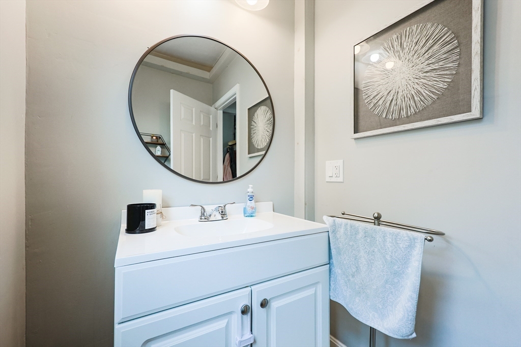 35 Allen Avenue Lynn, MA 01902 - Photo 14 of 31