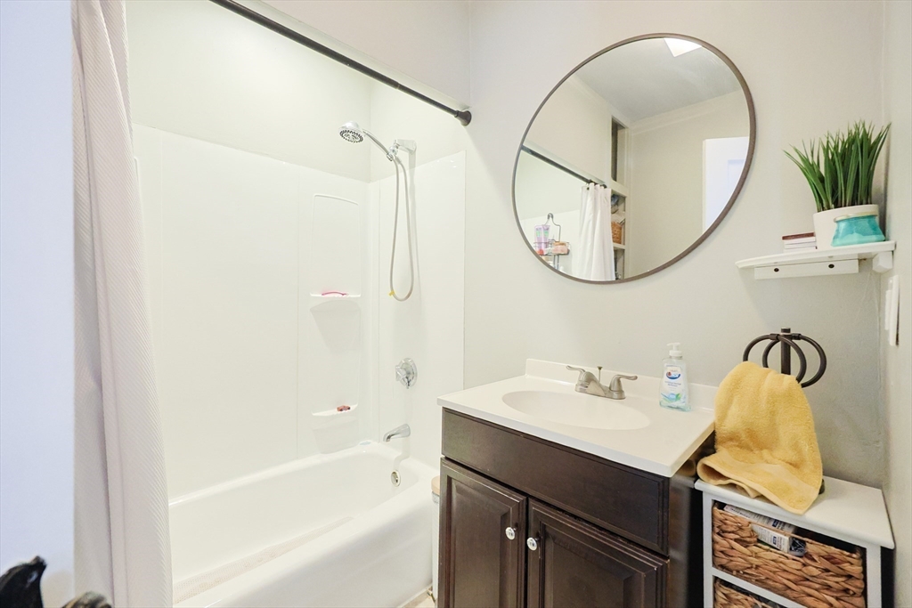 35 Allen Avenue Lynn, MA 01902 - Photo 18 of 31