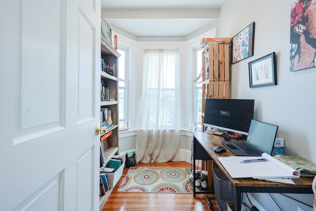 35 Allen Avenue Lynn, MA 01902 - Photo 19 of 31