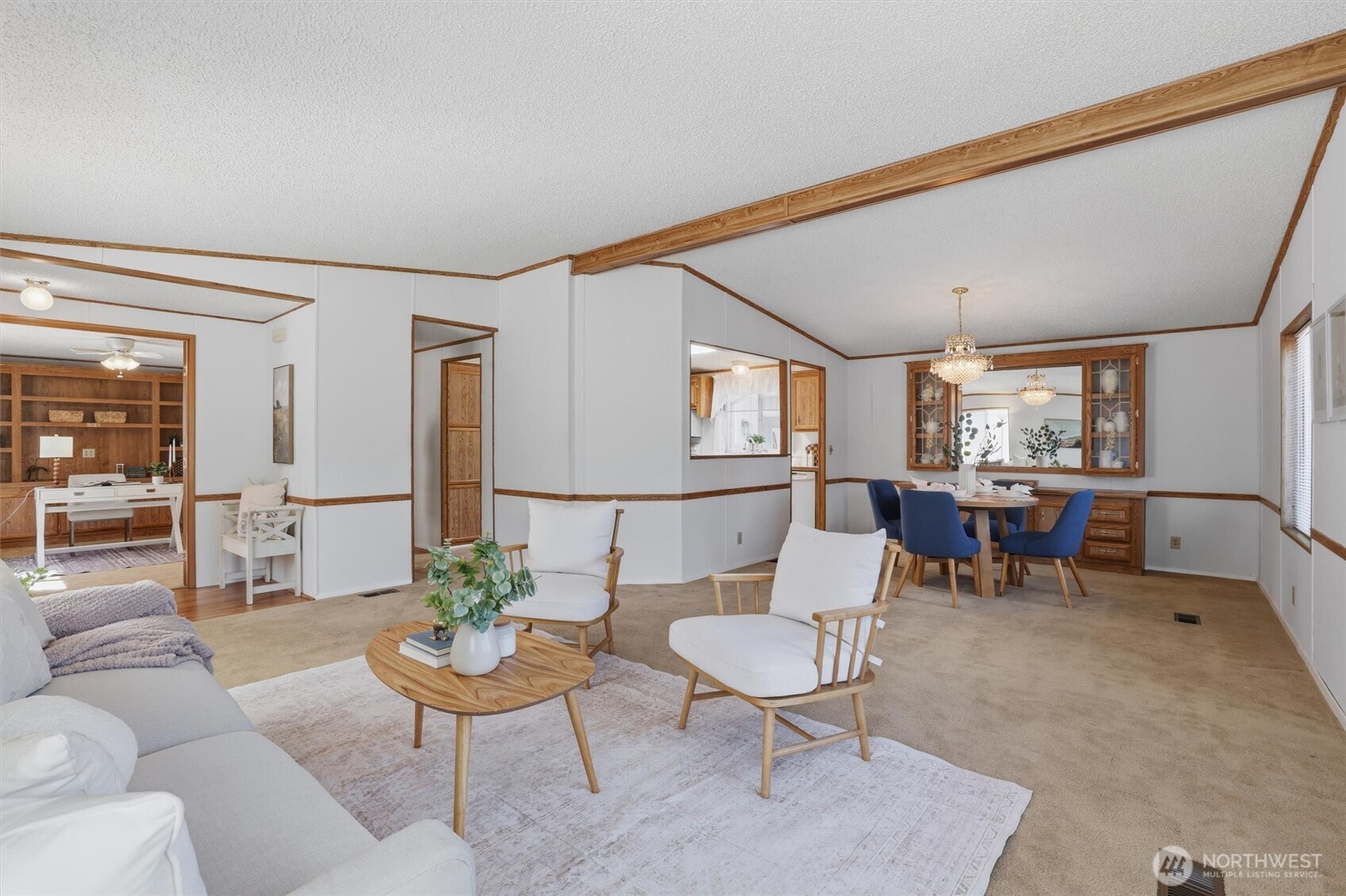24324 S Park Bothell, WA 98021 - Photo 8 of 40