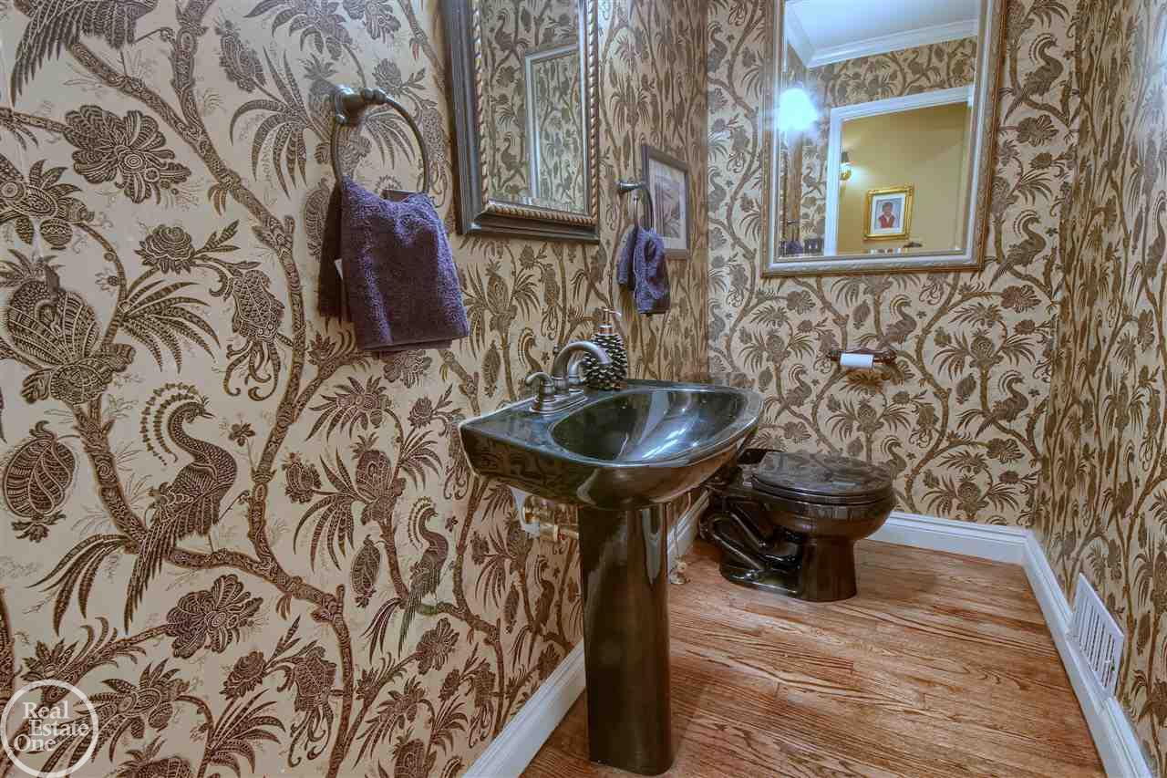 798 Pemberton Road Grosse Pointe, MI 48230 - Photo 22 of 47 Half Bath