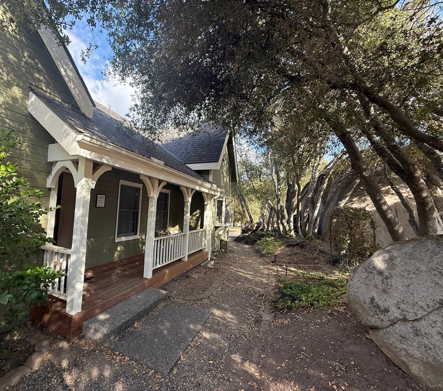 45555 Lauri Lane Oakhurst, CA 93644 - Photo 22 of 38