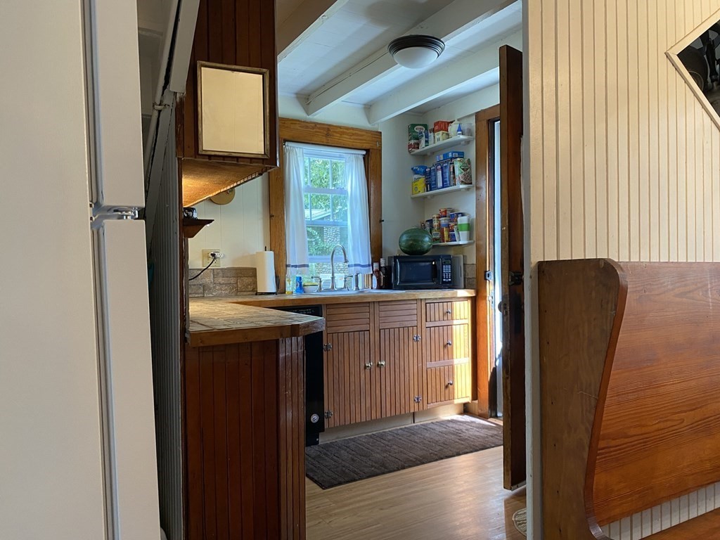 72 Union Point Road Webster, MA 01570 - Photo 10 of 26