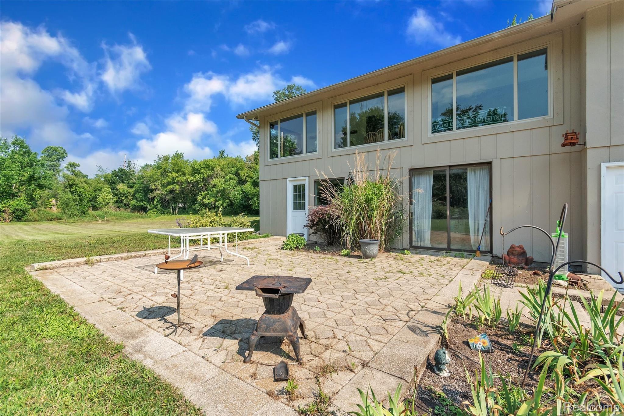 58701 12 Mile Road New Hudson, MI 48165 - Photo 47 of 53 47-50871-Twelve-Mile-Rd-WindowStill-Real-Estate-Photography-47.jpg