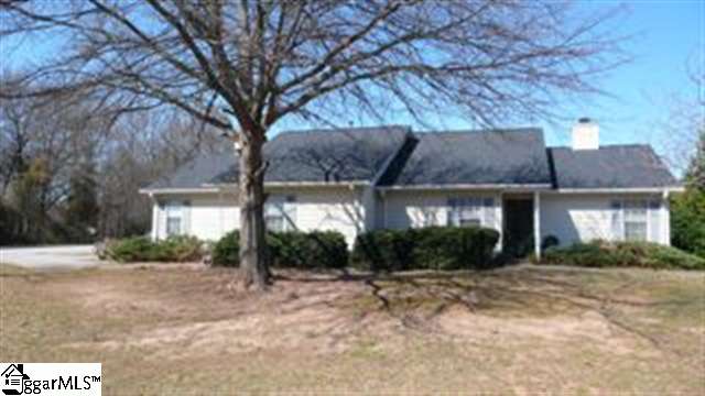 3b Retriever Lane Greenville, SC 29607 - Photo 1 of 12 Gallery Image 1