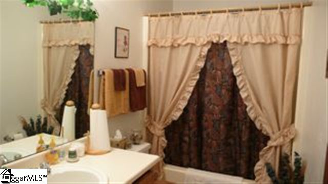 3b Retriever Lane Greenville, SC 29607 - Photo 7 of 12 Gallery Image 7