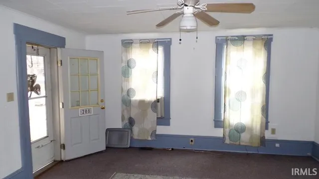 $89,900 | 208 South 10th Street, Vincennes, IN 47591
