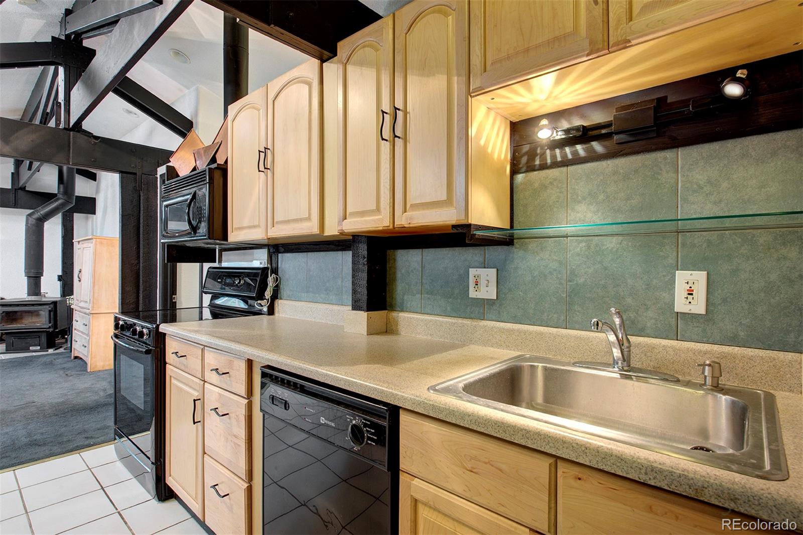 47 Debra Ann Road Golden, CO 80403 - Photo 15 of 40 Gallery Image 15