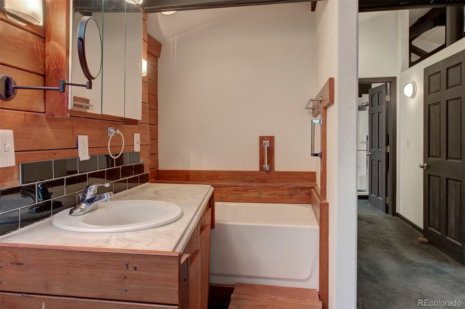 47 Debra Ann Road Golden, CO 80403 - Photo 20 of 40 Gallery Image 20