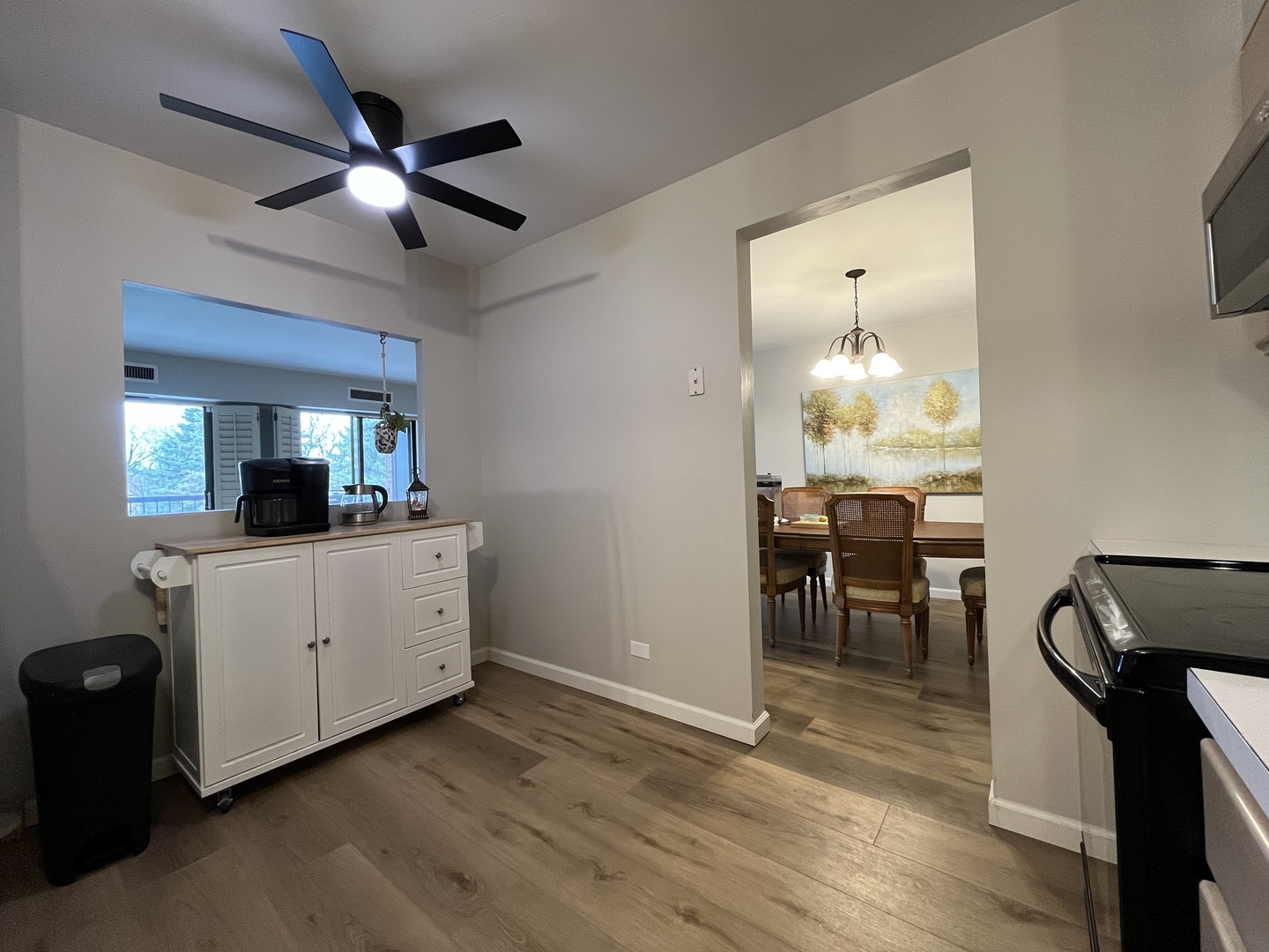 1405 East Central Road, Unit 305A Arlington Heights, IL 60005 - Photo 6 of 12