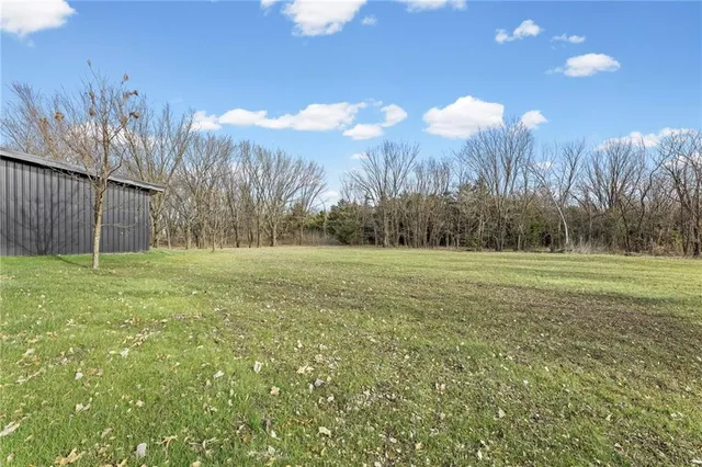 $698,000 | 1371 1300th Street, Iola, KS 66749