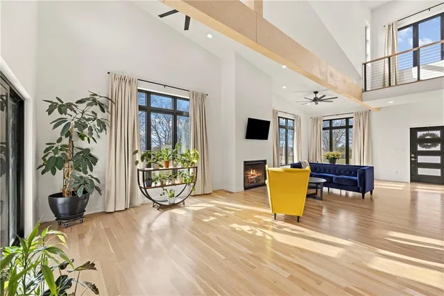 $698,000 | 1371 1300th Street, Iola, KS 66749