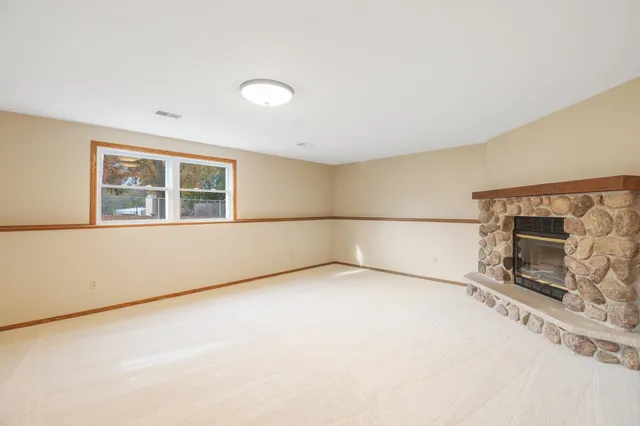 $350,000 | 1310 Sandstone Place, Green Bay, WI 54313