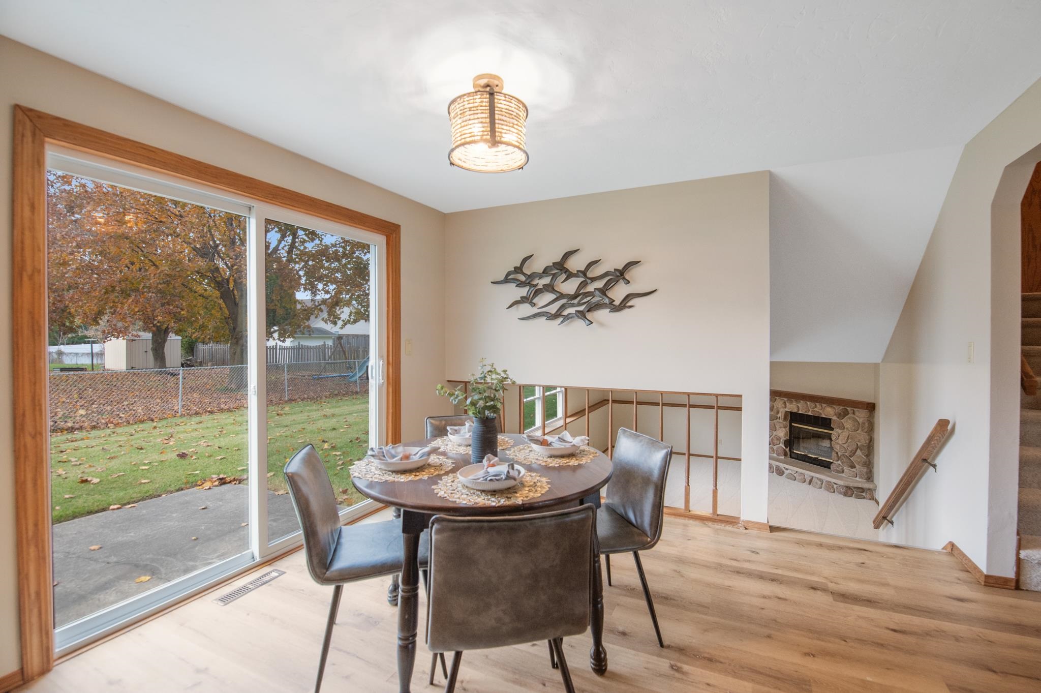 1310 Sandstone Place Green Bay, WI 54313 - Photo 7 of 32