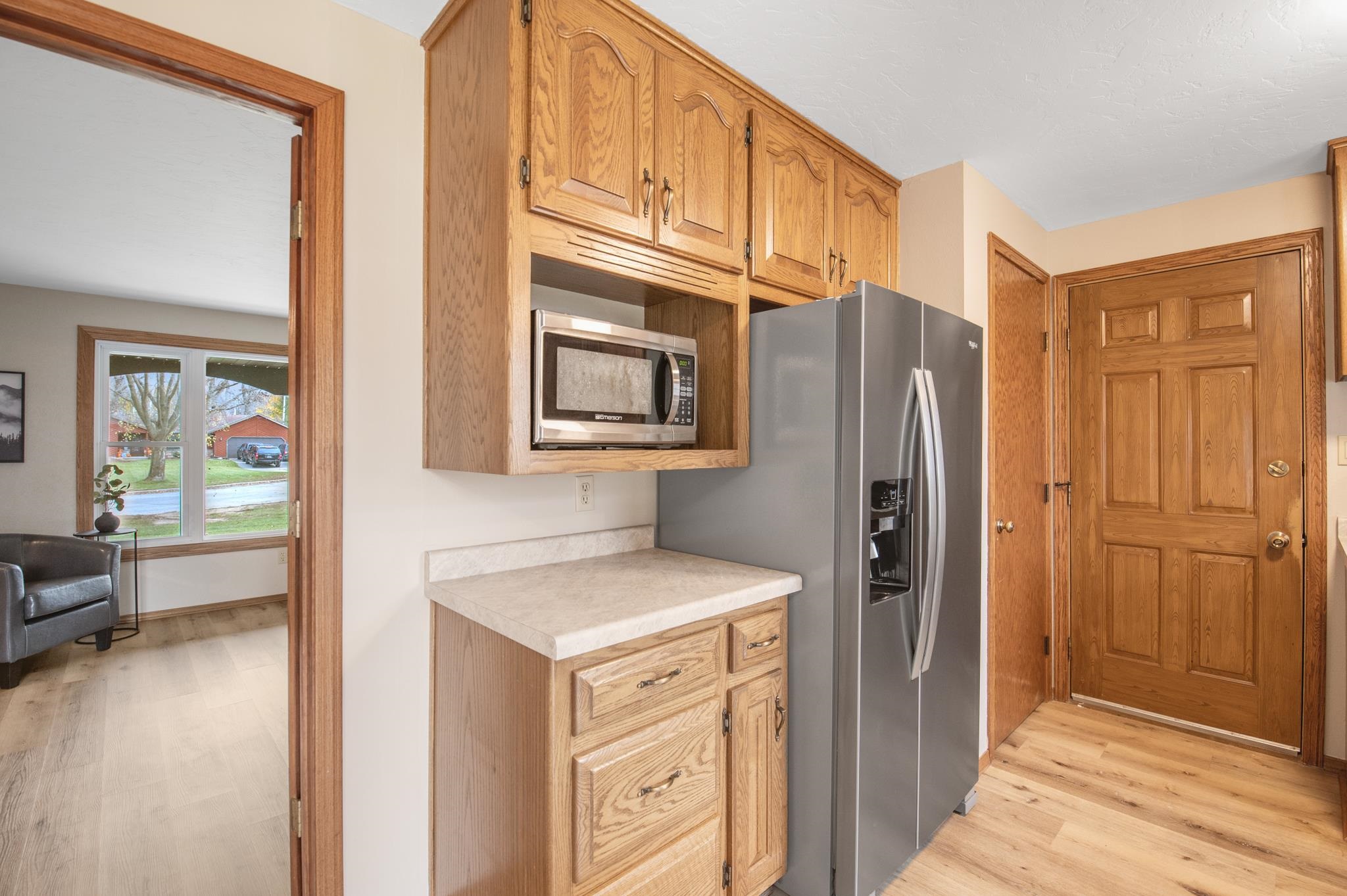 1310 Sandstone Place Green Bay, WI 54313 - Photo 10 of 32