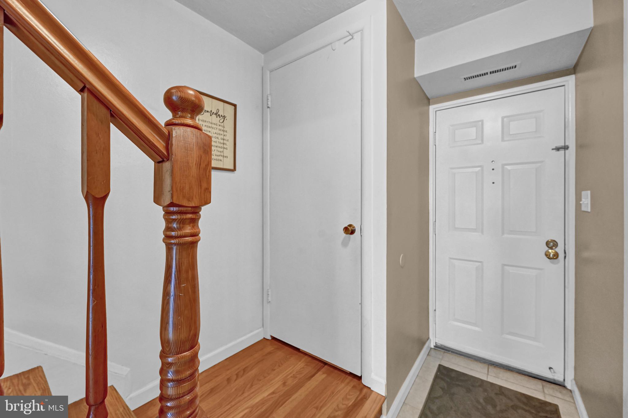 1628 Devers Road York, PA 17404 - Photo 4 of 32