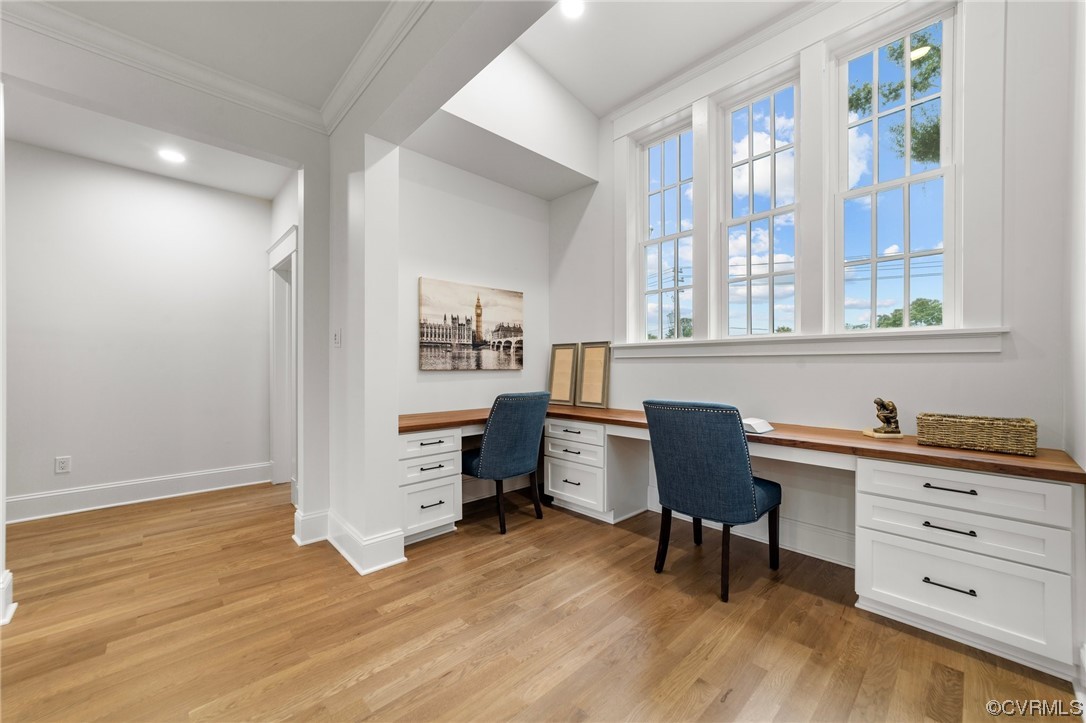 3611 Brook Road Richmond, VA 23227 - Photo 32 of 49 a workspace with furniture and window