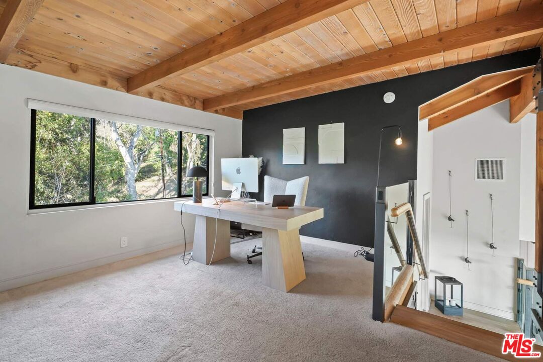 3609 Serra Road Malibu, CA 90265 - Photo 25 of 49 Gallery Image 25