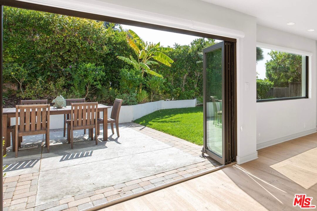 3609 Serra Road Malibu, CA 90265 - Photo 35 of 49 Gallery Image 35