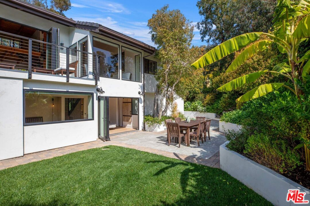 3609 Serra Road Malibu, CA 90265 - Photo 36 of 49 Gallery Image 36