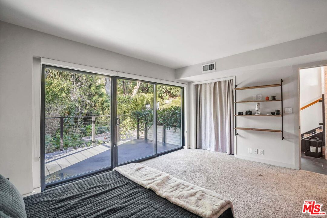 3609 Serra Road Malibu, CA 90265 - Photo 40 of 49 Gallery Image 40
