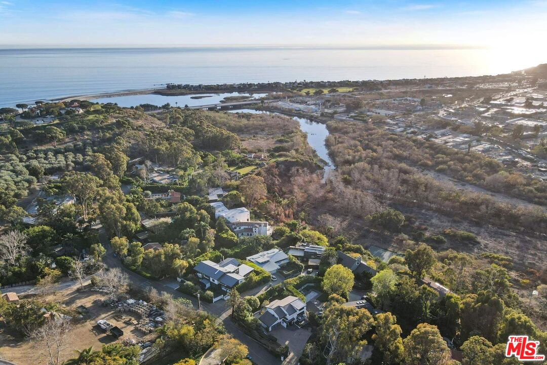3609 Serra Road Malibu, CA 90265 - Photo 46 of 49 Gallery Image 46