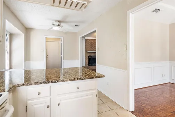 $2,400 | 339 Aspenway Drive, Coppell, TX 75019