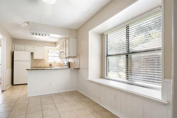 $2,400 | 339 Aspenway Drive, Coppell, TX 75019