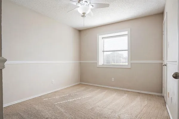 $2,400 | 339 Aspenway Drive, Coppell, TX 75019