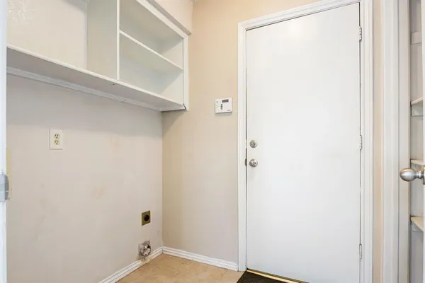 $2,400 | 339 Aspenway Drive, Coppell, TX 75019