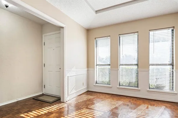 $2,400 | 339 Aspenway Drive, Coppell, TX 75019