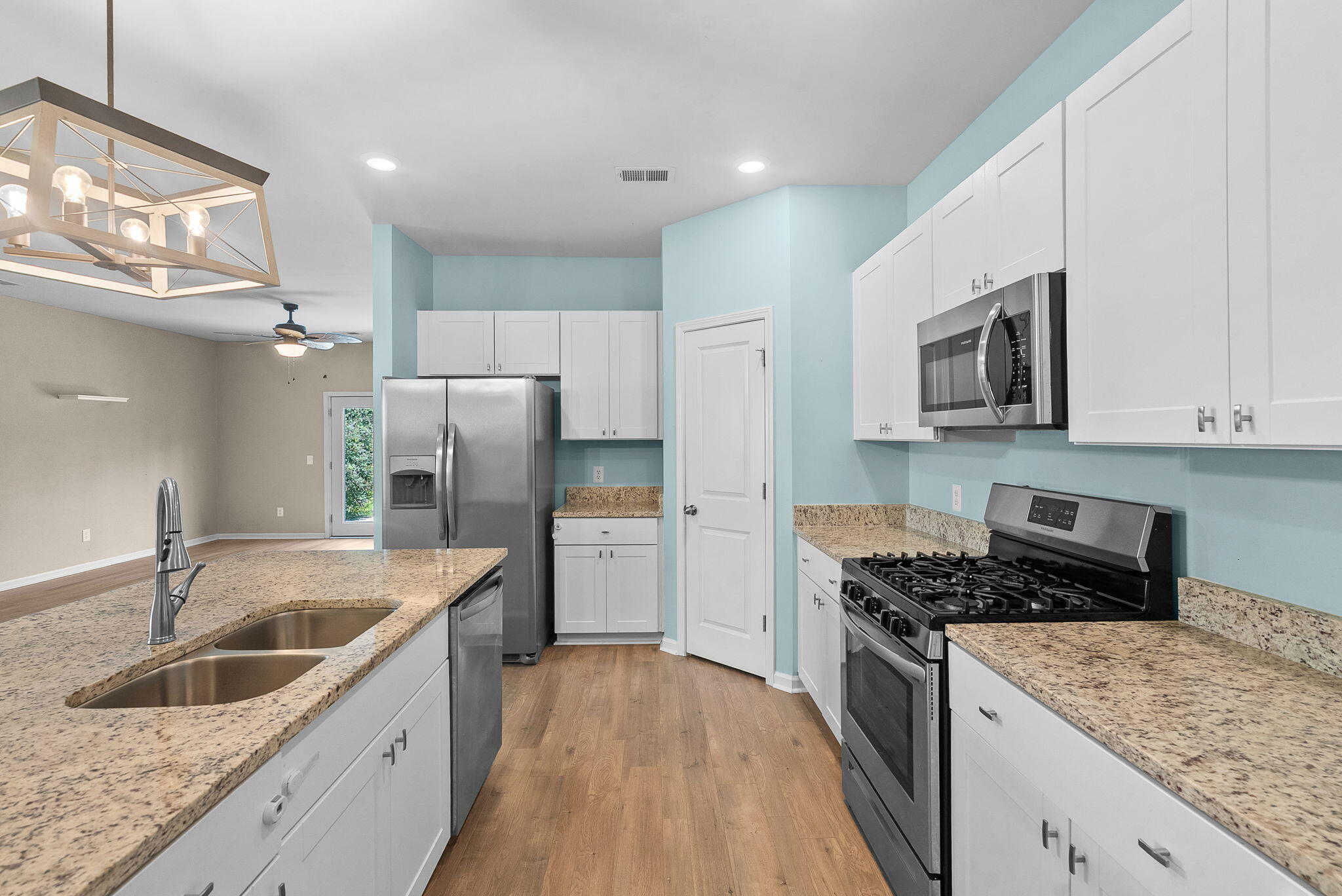 477 Spanish Wells Road Summerville, SC 29486 - Photo 9 of 32 11-web-or-mls-Barclay Media Co. -9