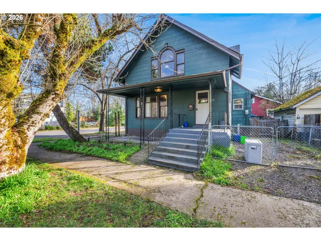 $394,900 | 210 19th Street Southeast, Salem, OR 97301