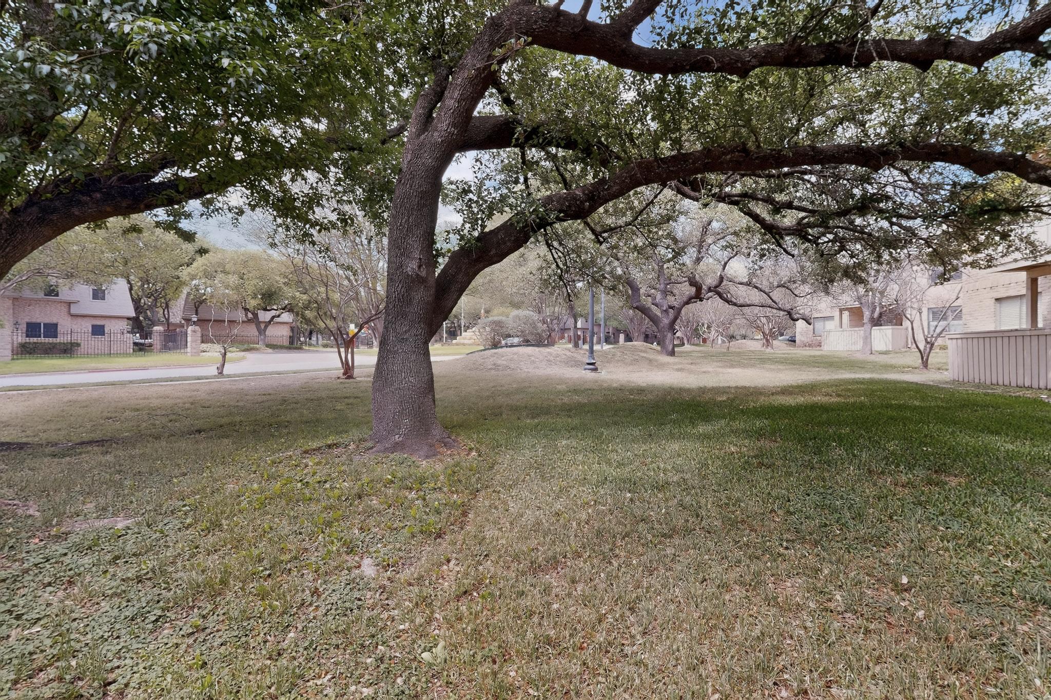 8210 Bent Tree Road, Unit 104 Austin, TX 78759 - Photo 36 of 39 Open area front of the unit