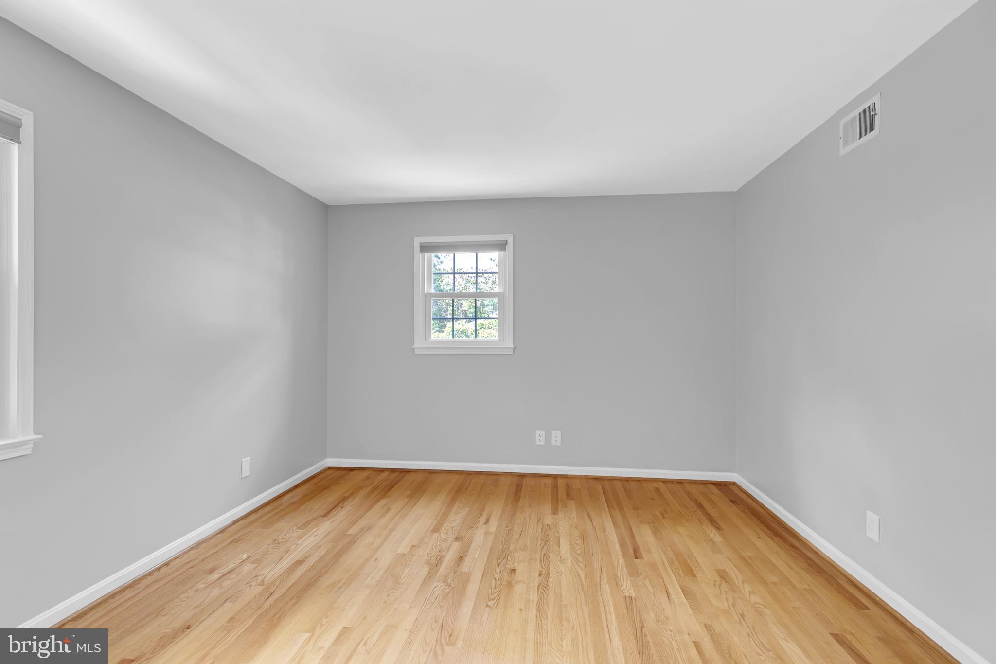 8618 Gateshead Road Alexandria, VA 22309 - Photo 33 of 57 Upper lvl bedroom