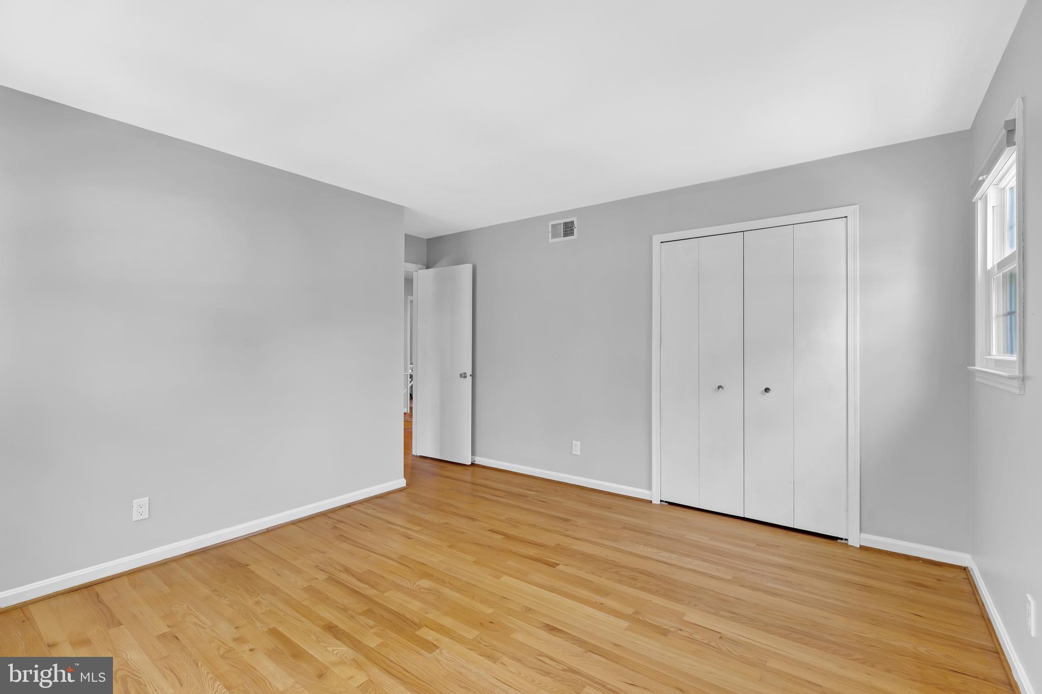 8618 Gateshead Road Alexandria, VA 22309 - Photo 36 of 57 Upper lvl bedroom