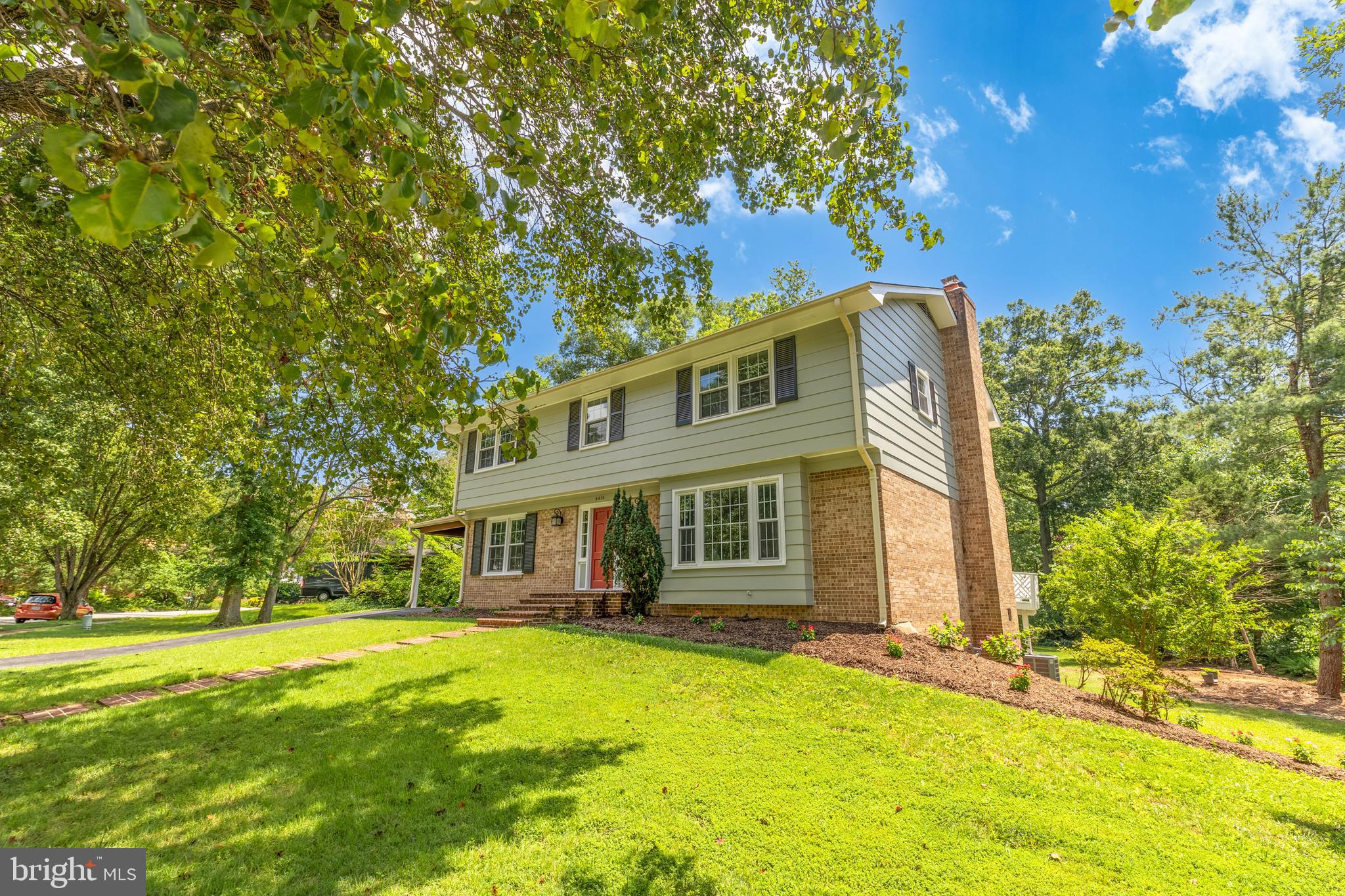 8618 Gateshead Road Alexandria, VA 22309 - Photo 4 of 57 Great curb appeal