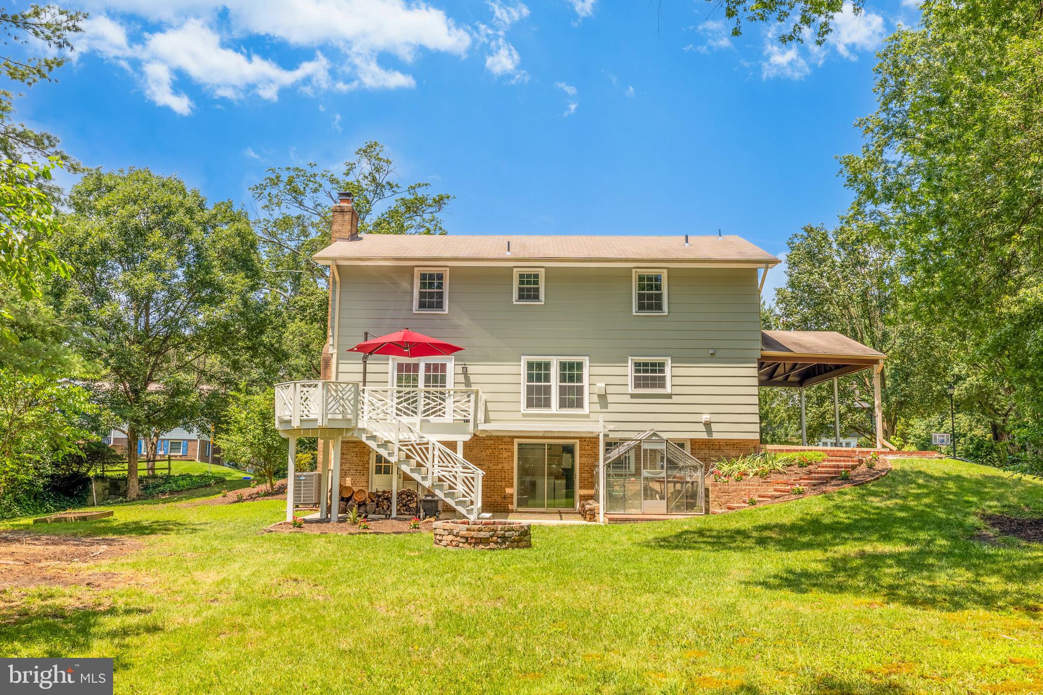8618 Gateshead Road Alexandria, VA 22309 - Photo 45 of 57 Back elevation