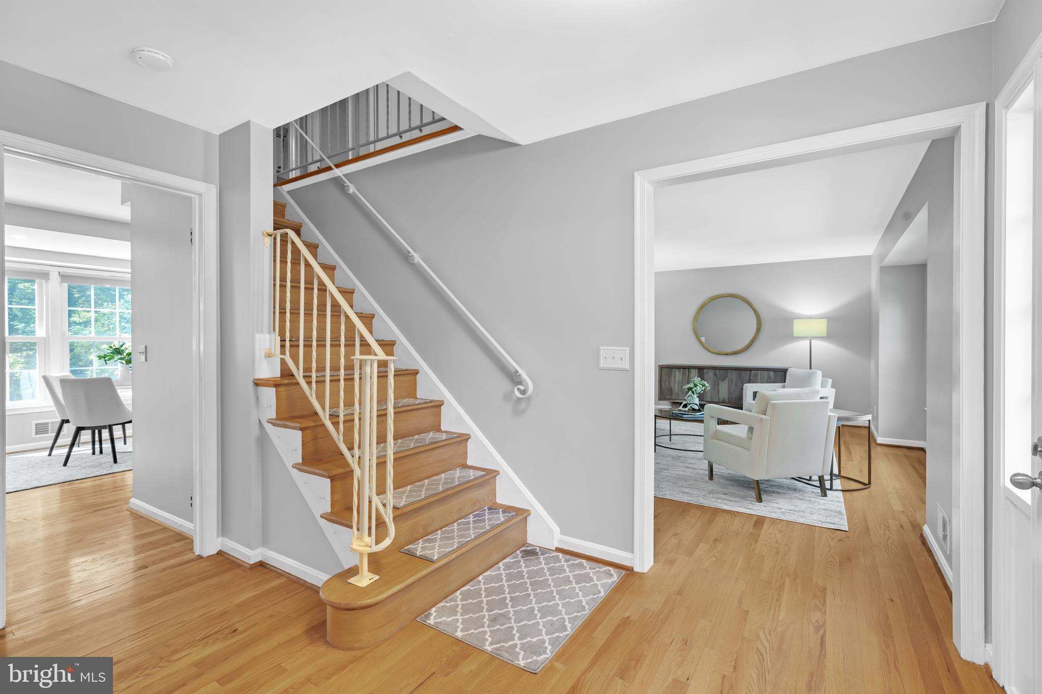 8618 Gateshead Road Alexandria, VA 22309 - Photo 5 of 57 Entry