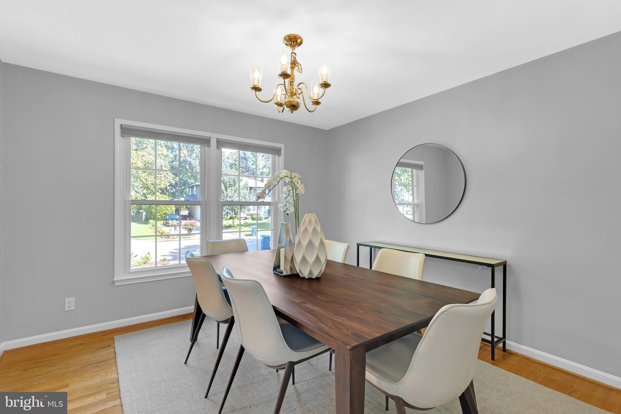 8618 Gateshead Road Alexandria, VA 22309 - Photo 10 of 57 Dining area
