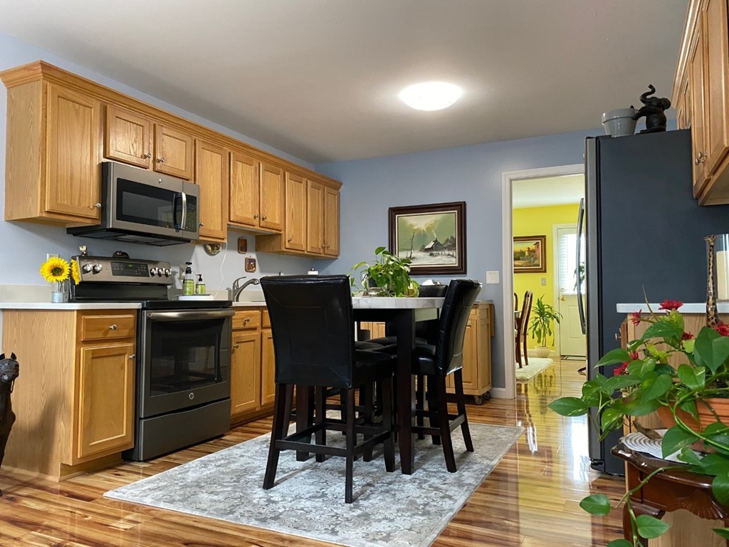 79 Brookview Road, Unit 79 Windham, NH 03087 - Photo 2 of 18