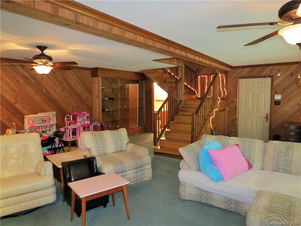 3316 Miranda Road Charlotte, NC 28216 - Photo 12 of 22 Gallery Image 12