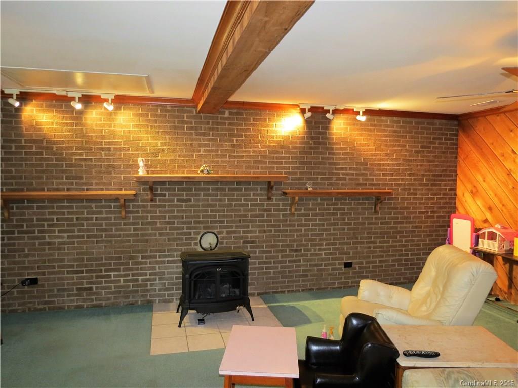 3316 Miranda Road Charlotte, NC 28216 - Photo 13 of 22 Gallery Image 13