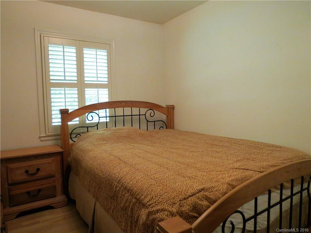3316 Miranda Road Charlotte, NC 28216 - Photo 9 of 22 Gallery Image 9