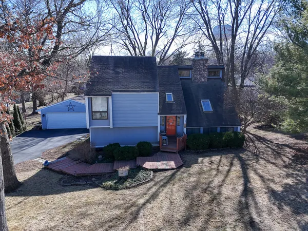 $329,900 | 836 Oak Manor Drive, Marengo, IL 60152