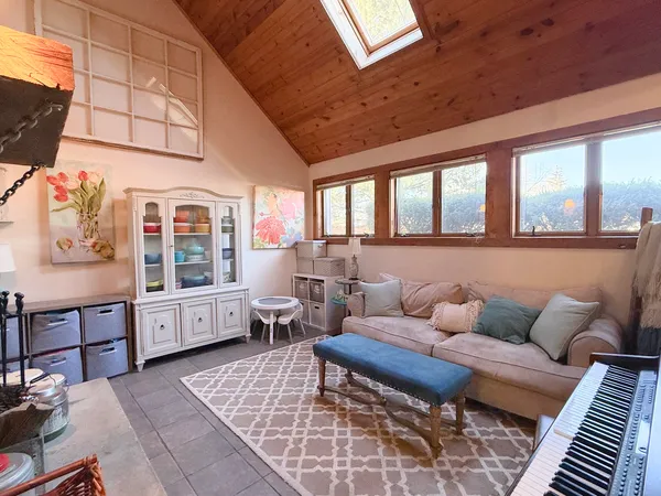 $329,900 | 836 Oak Manor Drive, Marengo, IL 60152