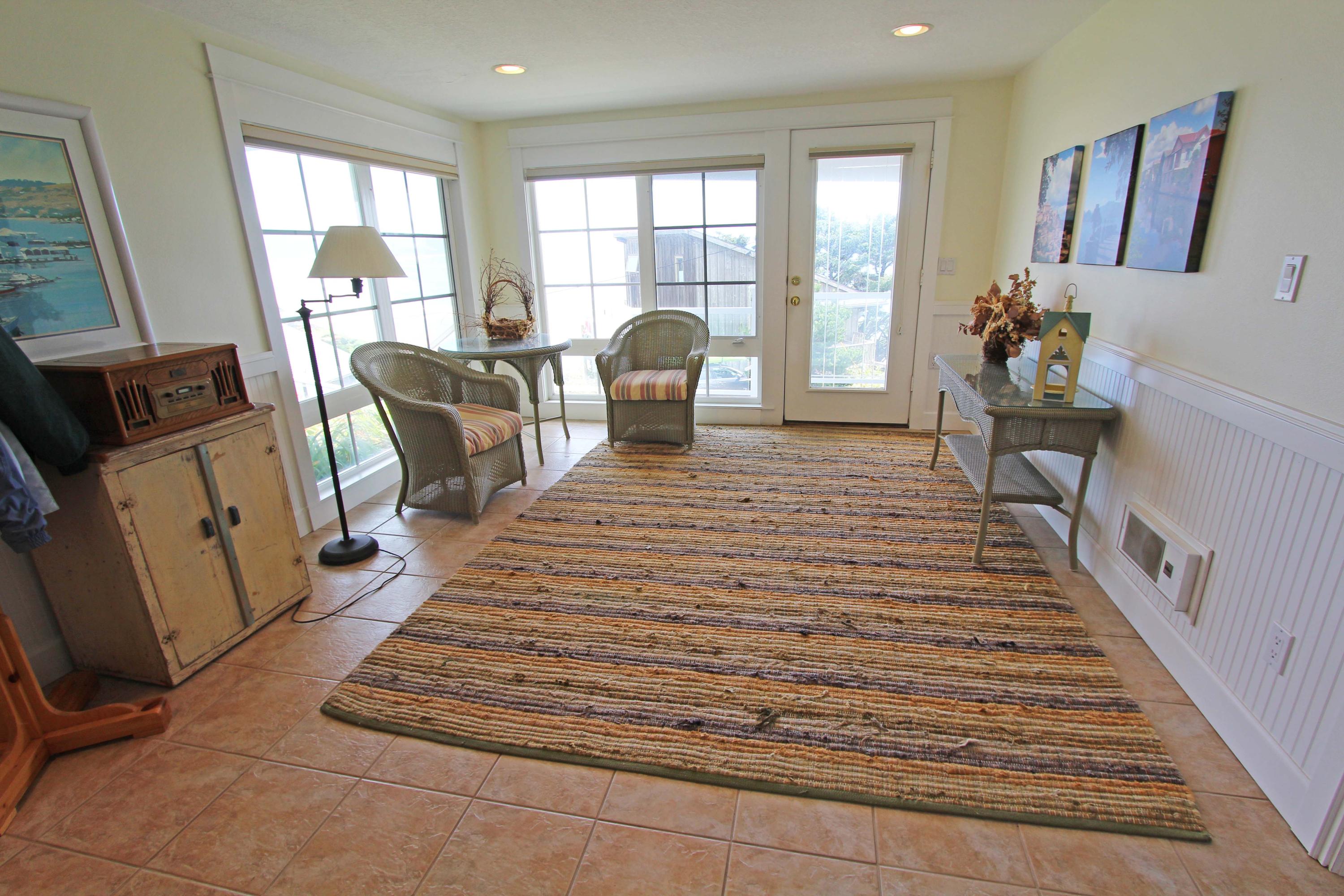 1815 Maxwell Mountain Road Oceanside, OR 97134 - Photo 14 of 26 foyer